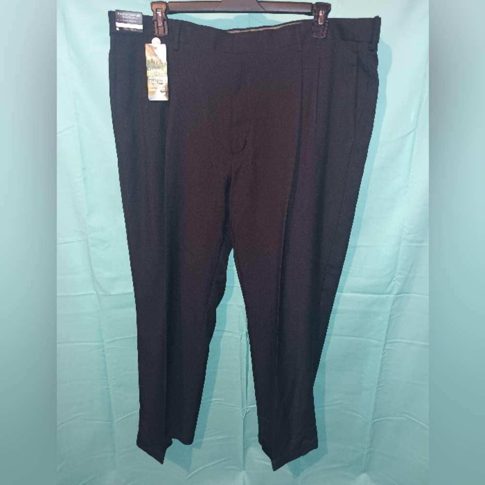 Haggar Men's Classic Black Dress Pants